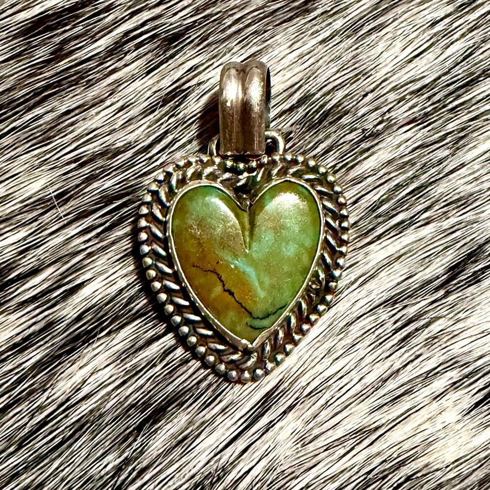 urquoise Heart Pendant - by Reva Goodluck (Navajo)